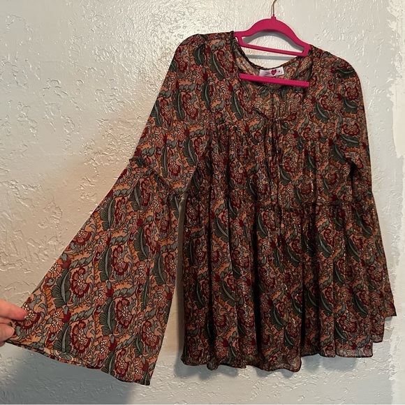 Semi sheer bell sleeve bohemian flowy top size Large - Picture 7 of 9